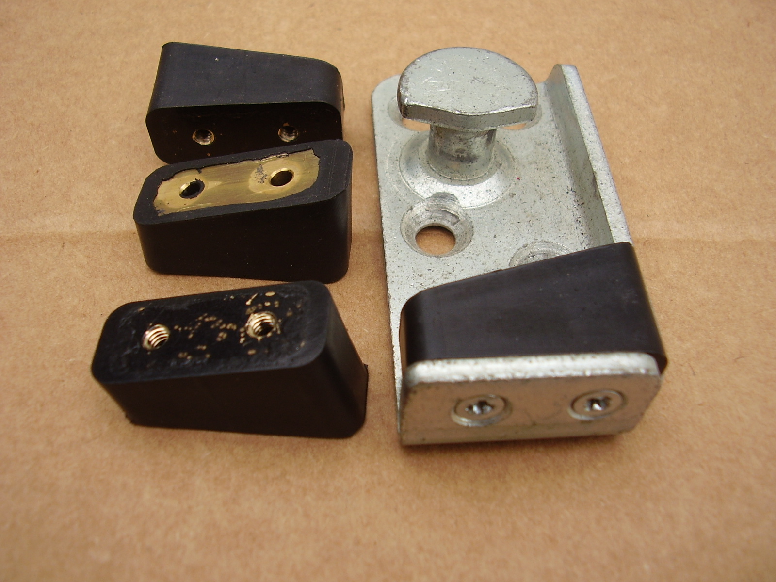 Mk1 Escort Mk3 Cortina Mk1 Capri screw on door striker rubbers NEW